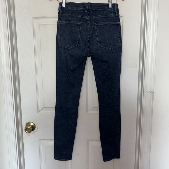 Good American Good Legs High Rise Skinny Jeans - Picture 4 of 9